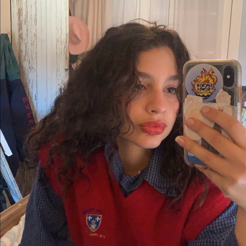 Meet your Posher, Camille